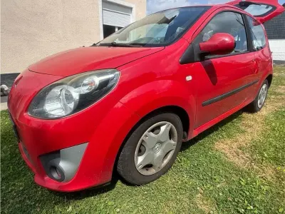 Gebraucht Renault Twingo 75 PS (55 kW) 2011 Rot Kleinwagen