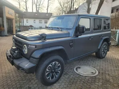 Gebraucht BAW 212 166 PS (122 kW) 2026 Grau SUV