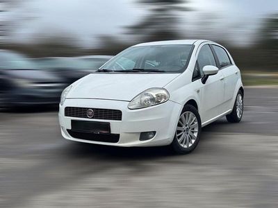 Gebraucht Fiat Grande Punto 77 PS (56 kW) 2009 Weiß Kleinwagen