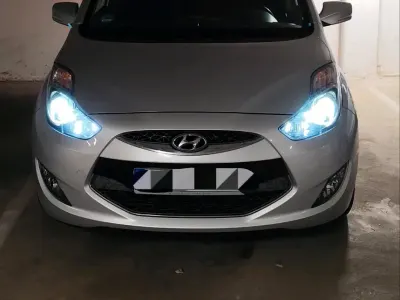Gebraucht Hyundai ix20 115 PS (84 kW) 2014 Grau Kleinwagen