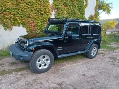 Usata Jeep Wrangler Sahara 200 CV (147 kW) 2014 Nero SUV