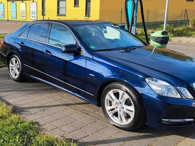 Mercedes E200