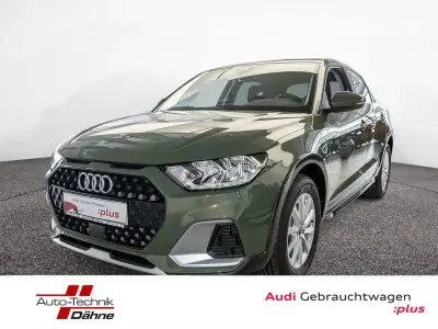 Gebraucht Audi A1 S-Line 116 PS (85 kW) 2025 Distriktgrün metallic SUV