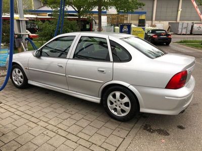 gebraucht Opel Vectra 1.6 16V Selection Klimaautomatik