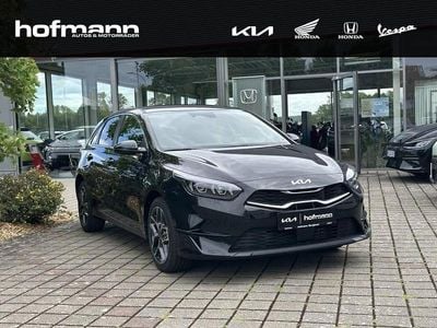 Neu Kia Ceed Style 140 PS (102 kW) 2026 Zilinaschwarz Kleinwagen