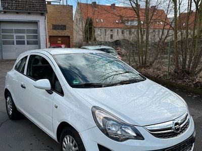 Gebraucht Opel Corsa Selection 69 PS (50 kW) 2013 Weiß Kleinwagen