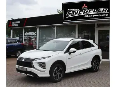 Gebraucht Mitsubishi Eclipse Cross Plus 188 PS (138 kW) 2022 Andenweiß SUV