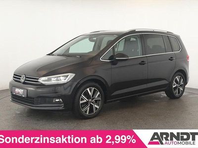 Gebraucht VW Touran Highline 150 PS (110 kW) 2025 Deep black perleffekt Van / Kleinbus