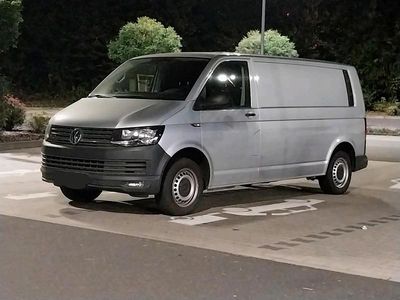 Używany VW Transporter 150 KM (110 kW) 2017 Srebrny Van