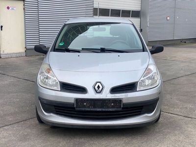 gebraucht Renault Clio III Expression *Tüv/Au Neu*