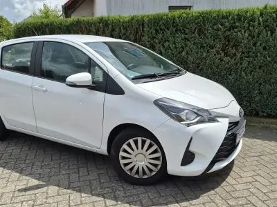 Gebraucht Toyota Yaris Comfort 72 PS (52 kW) 2019 Weiß Limousine