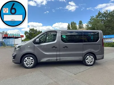 Gebraucht Opel Vivaro Sport 145 PS (106 kW) 2017 Granit grau (m2) Van / Kleinbus