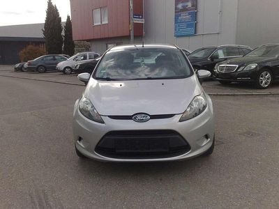 Usata Ford Fiesta Trend 82 CV (60 kW) 2010 Argento Utilitaria