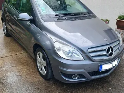 Gebraucht Mercedes B160 95 PS (69 kW) 2010 Grau Van / Kleinbus