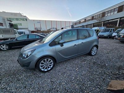 Gebraucht Opel Meriva Innovation 140 PS (102 kW) 2010 Silber Van / Kleinbus
