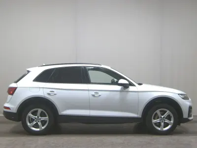 Gebraucht Audi Q5 Basis 299 PS (219 kW) 2022 Gletscherweiss metallic SUV