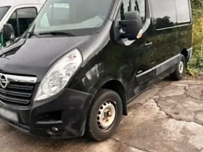 Gebraucht Opel Movano 150 PS (110 kW) 2012 Schwarz Van / Kleinbus