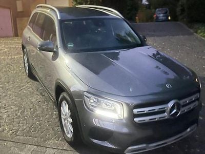 Mercedes GLB200