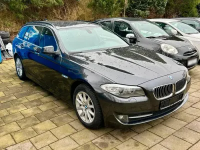 Gebraucht BMW 520 184 PS (135 kW) 2012 Grau Kombi
