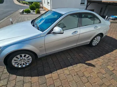 Gebraucht Mercedes C220 Elegance 170 PS (125 kW) 2007 Silber Limousine