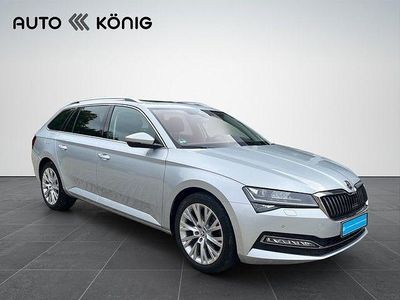 Gebraucht Skoda Superb Style 150 PS (110 kW) 2022 Brillantsilber metallic Kombi