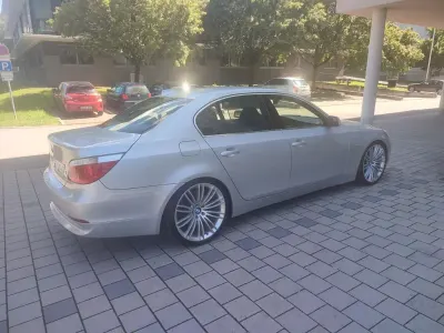 Gebraucht BMW 523 Performance 177 PS (130 kW) 2006 Silber Limousine