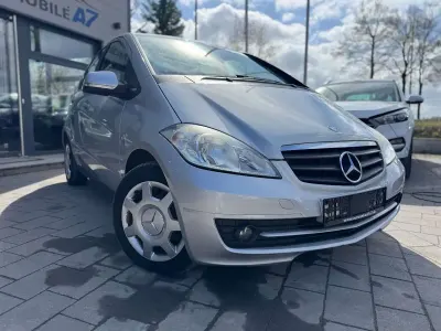 Gebraucht Mercedes A160 95 PS (69 kW) 2010 Polarsilber Kleinwagen