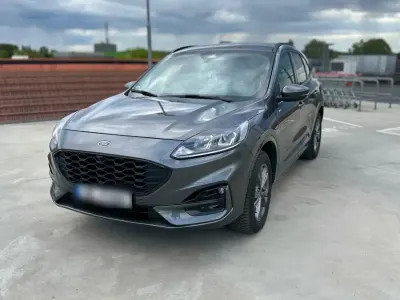 Usata Ford Kuga ST-Line 152 CV (111 kW) 2022 Andere farben SUV