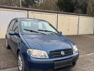 Usata Fiat Punto 60 CV (44 kW) 2004 Blu Utilitaria