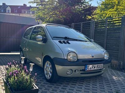 Second-hand Renault Twingo Initiale 75 CP (55 kW) 2001 Verde Hatchback