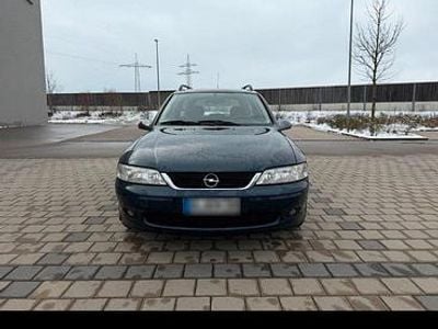Begagnad Opel Vectra 101 HK (74 kW) 2001 Blå Kombi