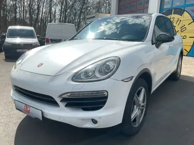 Gebraucht Porsche Cayenne 245 PS (180 kW) 2010 Weiß SUV