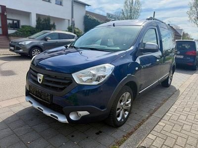 Gebraucht Dacia Dokker Stepway 116 PS (85 kW) 2017 Blau Van / Kleinbus