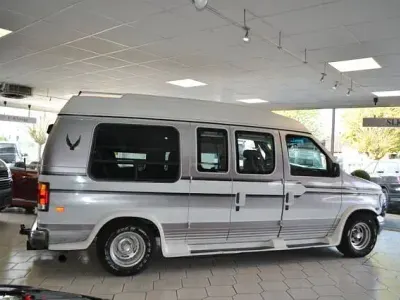 Gebraucht Ford Econoline 209 PS (153 kW) 1994 Weiß Van / Kleinbus