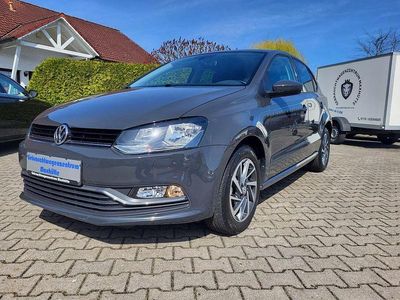 Gebraucht VW Polo Sound 75 PS (55 kW) 2017 Grau Limousine