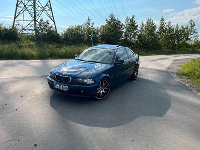 BMW 323