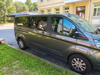 Gebraucht Ford Tourneo Custom 131 PS (96 kW) 2018 Grau Van