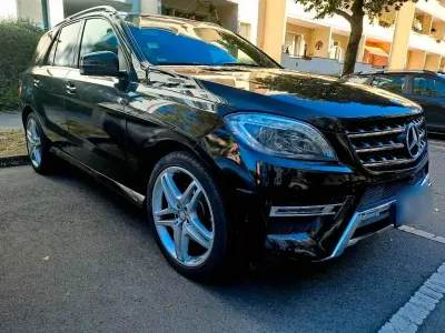 Gebraucht Mercedes ML350 258 PS (189 kW) 2013 Schwarz SUV