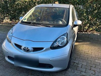Usata Toyota Aygo 68 CV (50 kW) 2006 Grigio Utilitaria