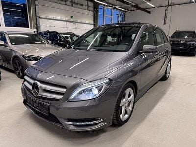 Gebraucht Mercedes B200 156 PS (114 kW) 2014 Grau Van / Kleinbus