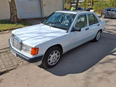 Usata Mercedes 190 109 CV (80 kW) 1991 Bianco Berlina