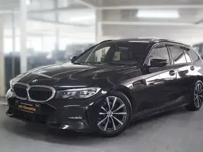 Gebraucht BMW 320 Sport Line 270 PS (198 kW) 2020 Schwarz Kombi