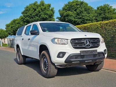 Gebraucht Mercedes X220 163 PS (119 kW) 2018 Weiß Pickup
