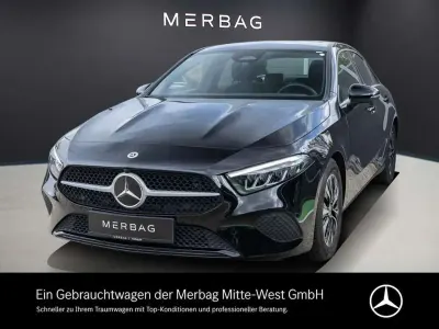 Gebraucht Mercedes A200 150 PS (110 kW) 2025 Schwarz Limousine