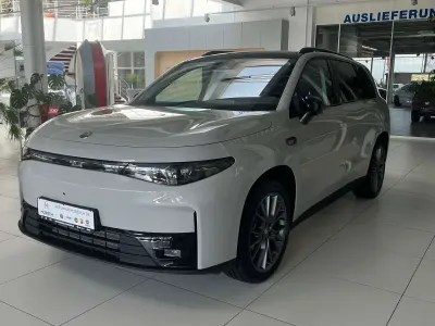 Neu Leapmotor C10 219 kW (299 PS) 2026 Tundra grey SUV