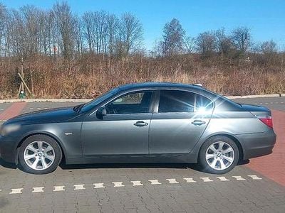 Gebraucht BMW 520 170 PS (125 kW) 2003 Grau Limousine