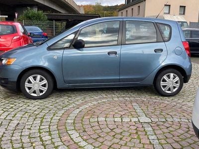 Blau Gebraucht 2010 Mitsubishi Colt Inform Limousine | 5.350 € (Etwas zu teuer)