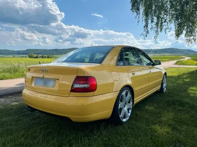 Gebraucht Audi S4 265 PS (194 kW) 1998 Gelb Limousine