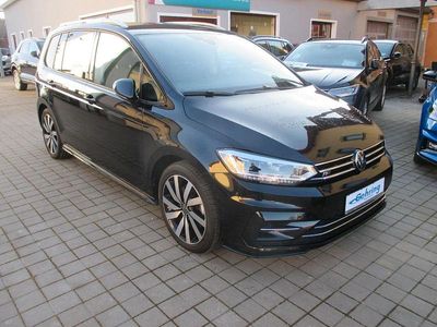 Schwarz Gebraucht 2024 VW Touran R-line Van / Kleinbus | 30.990 € (Superpreis)