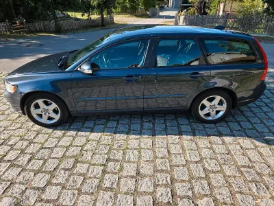 Gebraucht Volvo V50 170 PS (125 kW) 2009 Blau Kombi